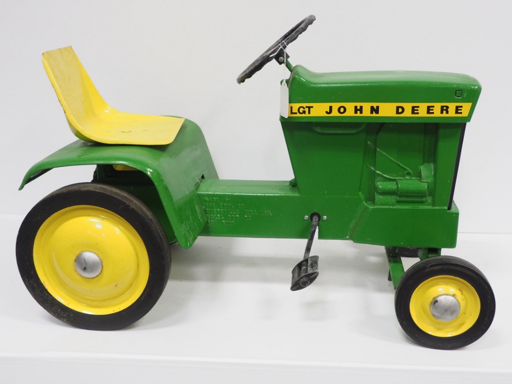 1960 john deere pedal tractor