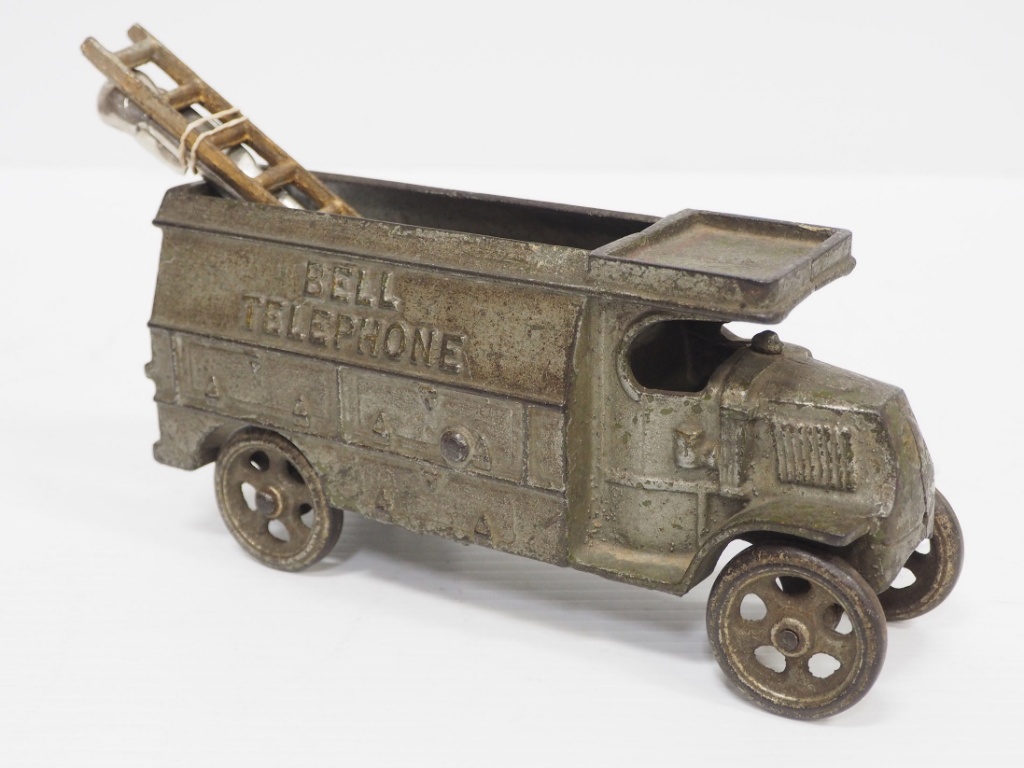 hubley bell telephone truck