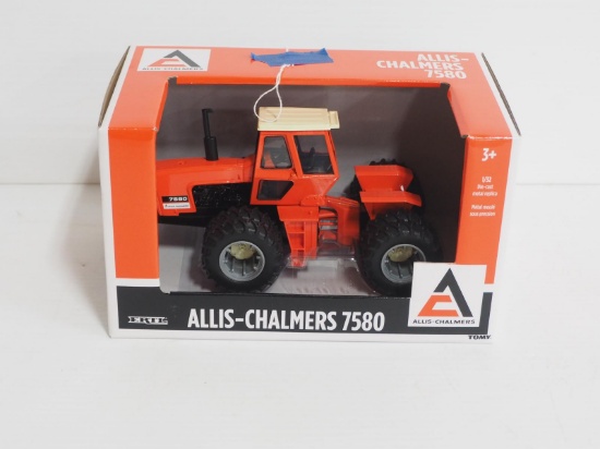 Allis Chalmers 7580 Tractor with 8 Wheels