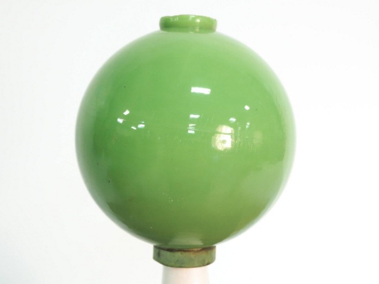 Light green lightning rod ball