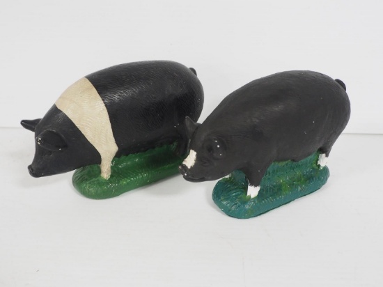 (2) Plaster model pigs