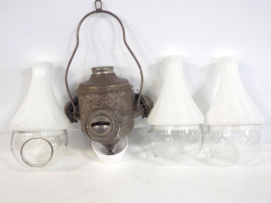 Hanging triple angle lamp