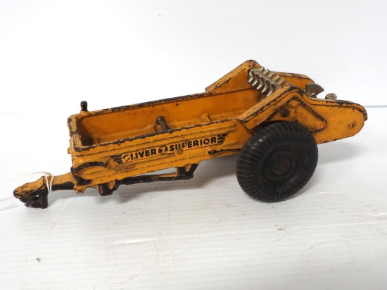 Arcade Oliver Superior manure spreader