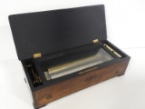 Wind-up music box