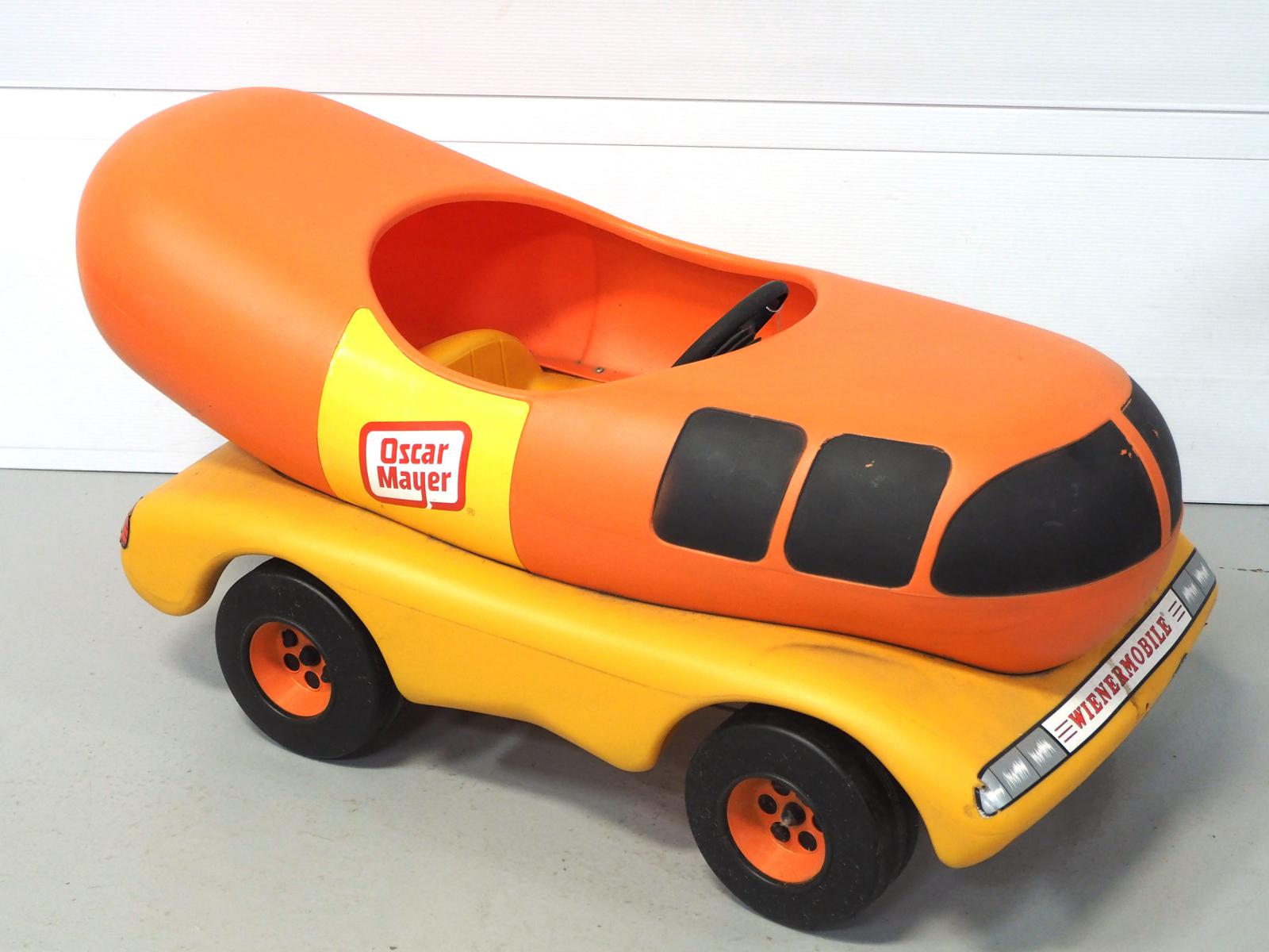 Plastic Oscar Mayer pedal Wienermobile Proxibid