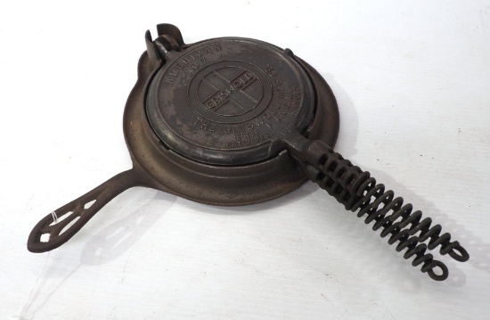 Griswold No.7 cast iron waffle iron