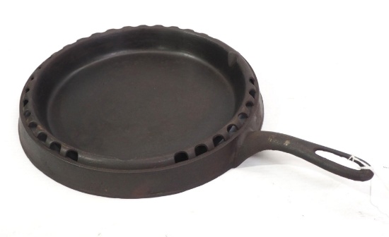 Odorless cast iron No.869 Skillet?