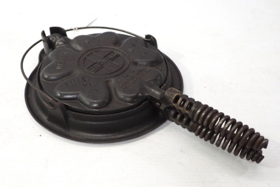 Griswold No.18 Heart Star waffle iron