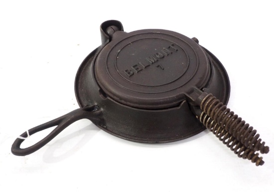 Belmont No.7 cast iron waffle iron
