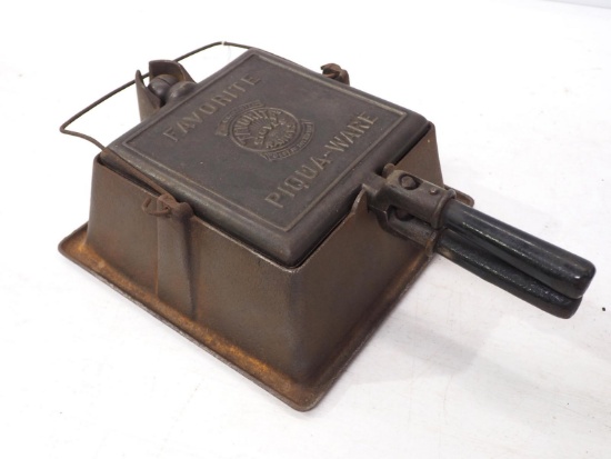 Favorite Piqua-Ware square waffle iron