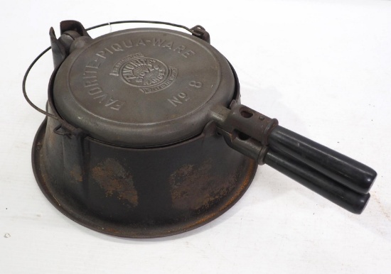 Favorite Piqua-Ware No.8 waffle iron