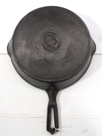 Wapak No.8 cast iron Skillet