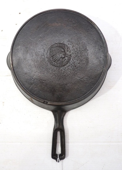 Wapak cast iron No.8 Skillet