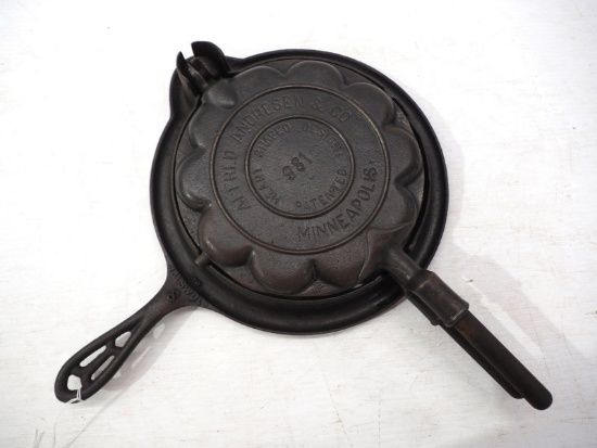 Alfred Andresen & Co. No.8  waffle iron