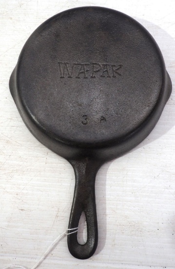 Wapak cast iron No.3 Skillet
