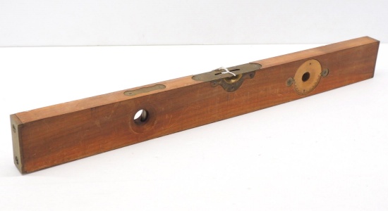 C.S. Co. 28" Level