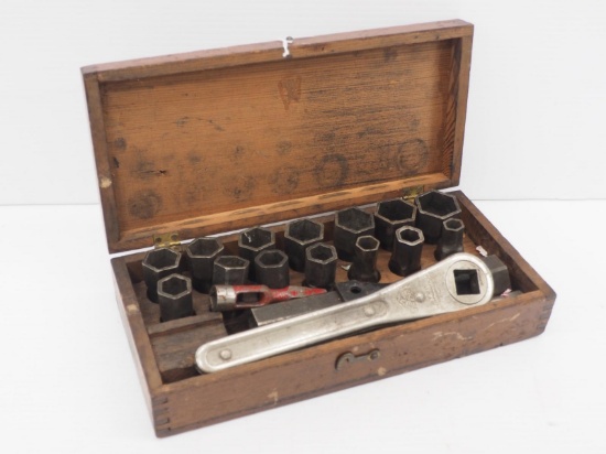 Socket Wrench Set