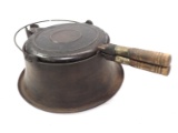 Wagner No.8 cast iron waffle iron