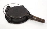 Favorite-Piqua No.8 waffle iron
