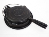 Wapak cast iron waffle iron