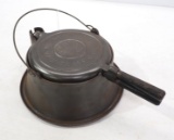 Wagner No.8 cast iron waffle iron