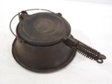 Wagner 1408 cast iron waffle iron