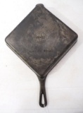 Griswold  No.768 Square Fry Skillet