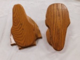 (2) OAK MOUNTING PLAQUES