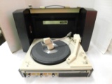 GE MUSTANG TABLE TOP RECORD PLAYER