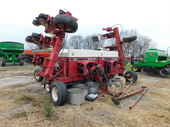 INTERNATIONAL EARLY RISER CYCLO AIR 800 12-30 PLANTER