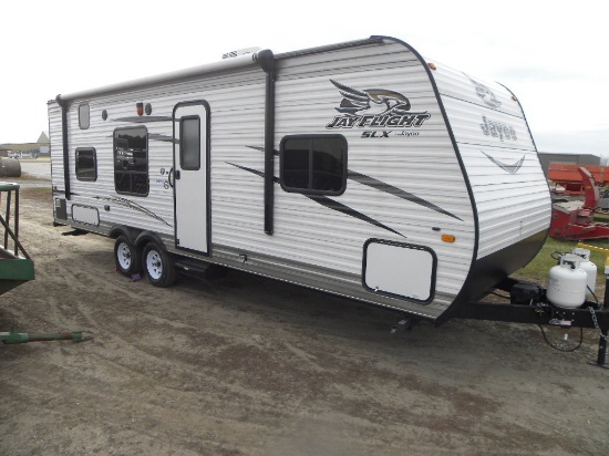 2016 JAYCO JAY FLIGHT SLX 26FT BUMPER HITCH CAMPER