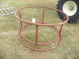 ROUND SHEEP HAY FEEDER