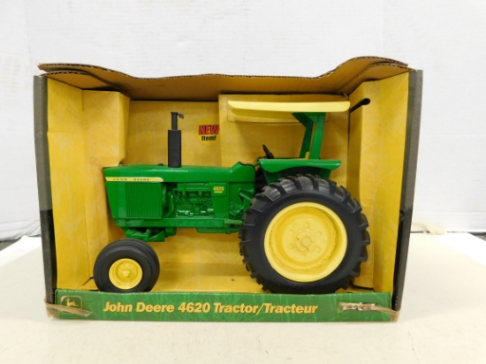 ERTL 1/16 JOHN DEERE 4620 TRACTOR W/ BOX