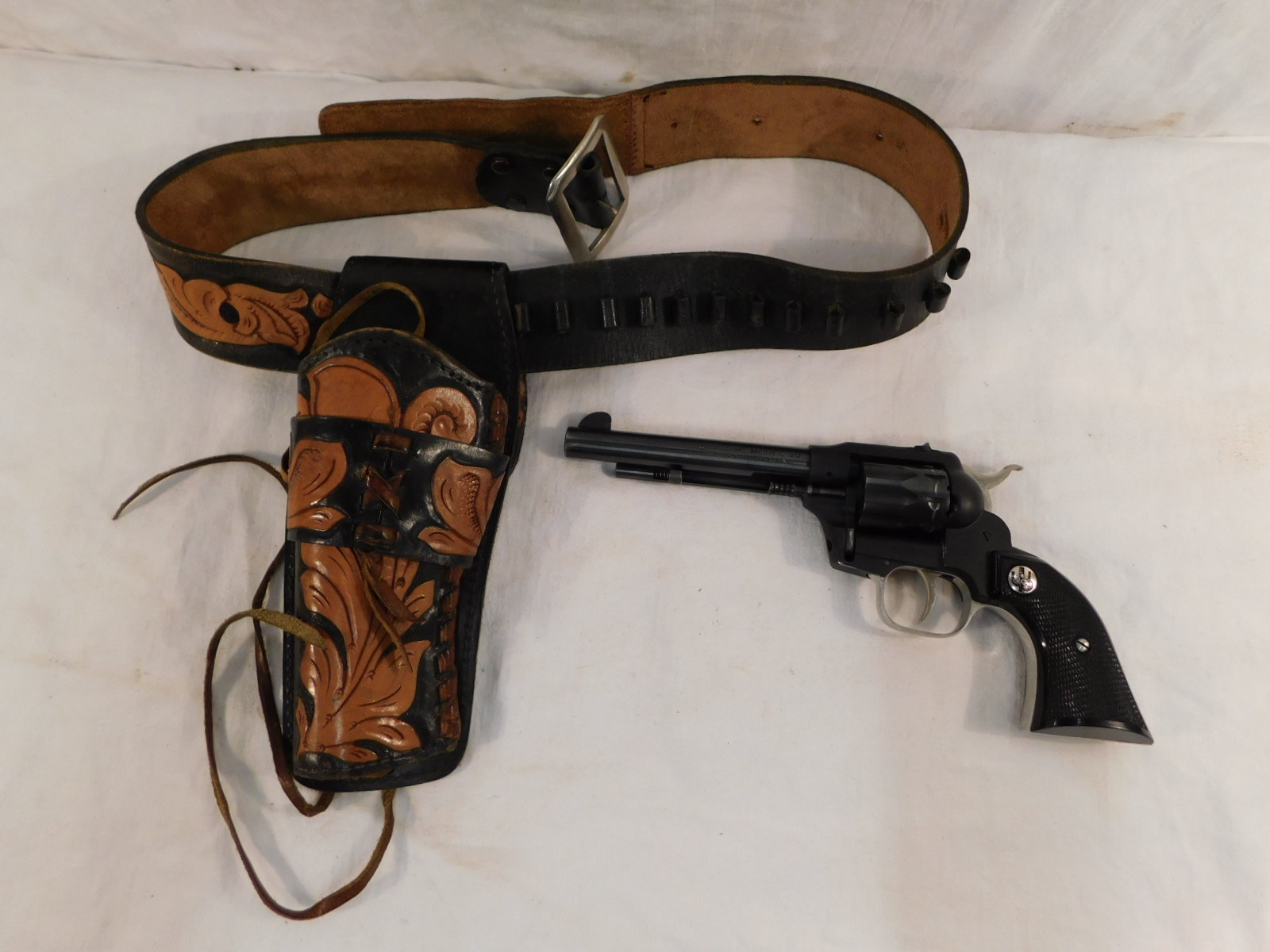 JC HIGGINS MODEL 90 .22 CAL. REVOLVER W/ LEATHER | Proxibid