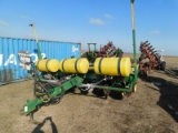 JOHN DEERE 7000 CONSERVATION 6-30 PLANTER W/ INSECTICIDE & LIQUID FERTILIZER