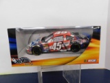 2000 HOT WHEELS 1:24 SCALE # 45 KYLE PETTY DIE CAST RACE CAR