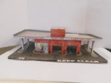 VINTAGE TIN CHILDS SERVICE STATION