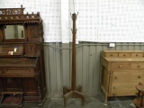 VINTAGE OAK HALL TREE/ COAT RACK