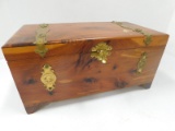 VINTAGE WOOD BOX