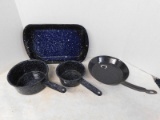 4 VINTAGE AND NEW BLUE ENAMEL PANS AND BAKING PAN