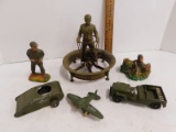 VINTAGE LOT OF CHILDRENS ARMY TOYS