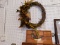 WOODEN DUCK WALL PICTURE WITH WREATH