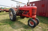 FARMALL M NARROW FRONT TRACTOR