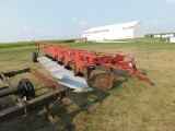 IH 720 6 BOTTOM SEMI MOUNTED PLOW