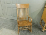 ANTIQUE OAK ROCKING CHAIR