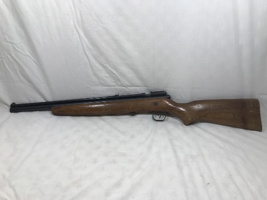 CROSSMAN MODEL 140 .22CAL PUMP ACTION PELLET RIFLE