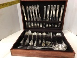 SET OF ROGERS BROS. SILVER PLATE FLATWARE IN WOODEN CASE