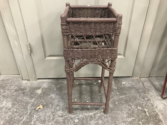 ANTIQUE WICKER PLANT STAND