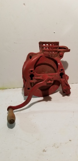 UNMARKED TABLETOP  CORN  SHELLER