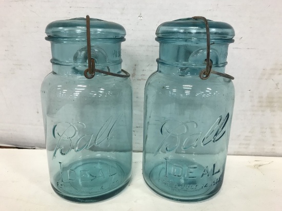 (2) BALL IDEAL WIRE BAILED BLUE / GREEN QUART JARS